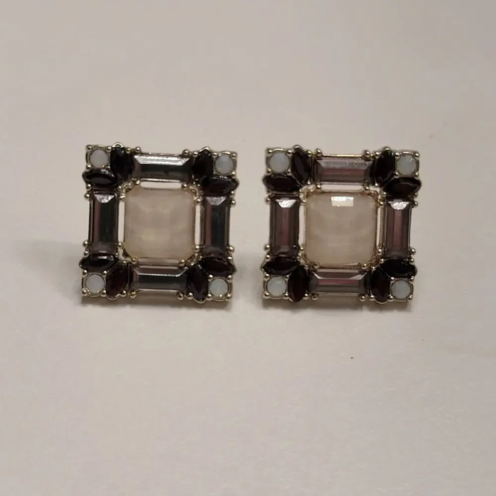 ‎Earrings